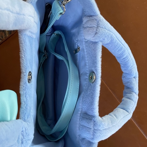 Cinnamoroll New Sanrio Plush Tote Bag NWT and Keychain! Get 2 pieces! - Picture 5 of 6